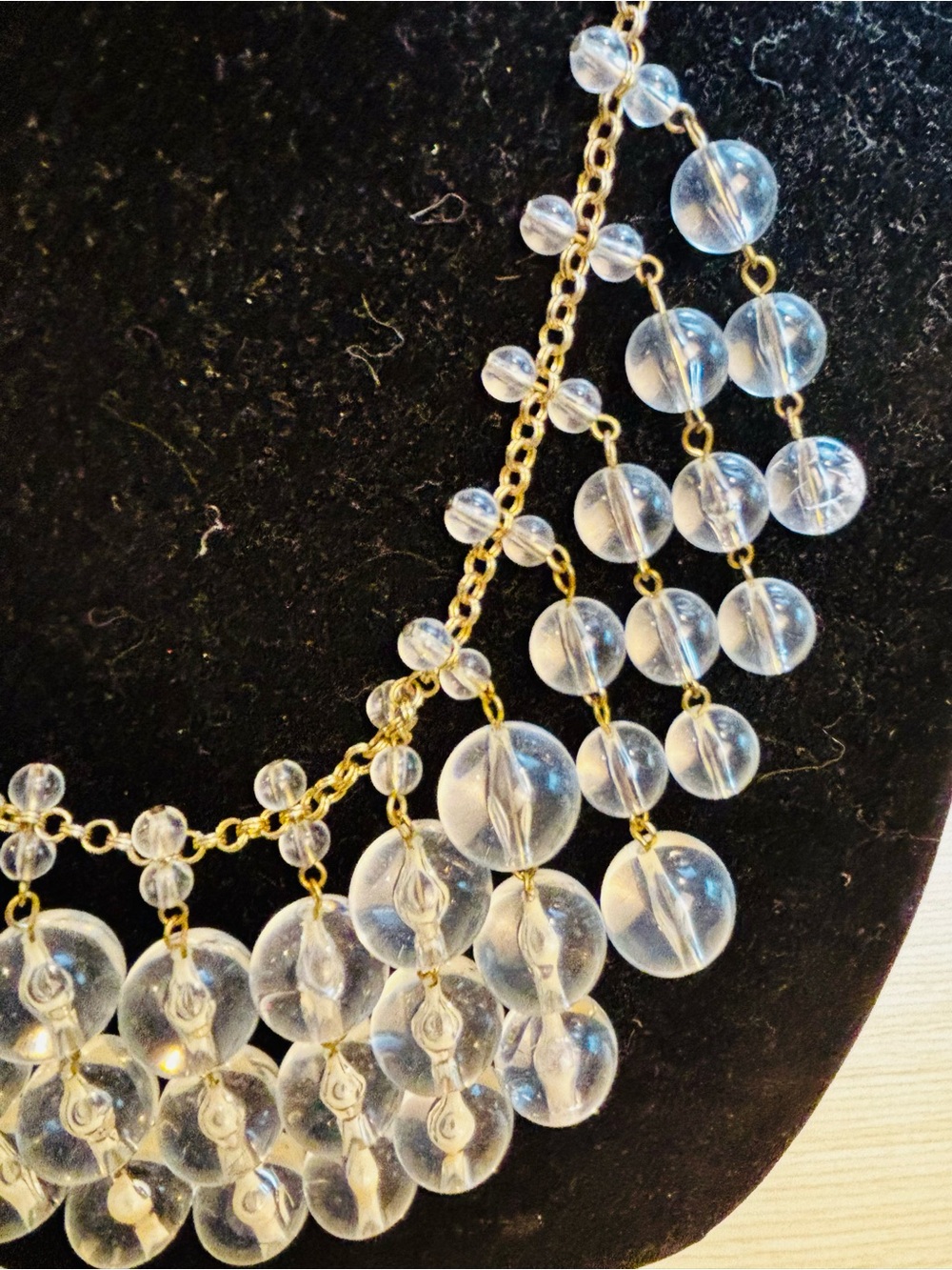 J. Crew VTG Clear Lucite Bauble Cascade Statement Bib Necklace Gold Y2K - Picture 2 of 5